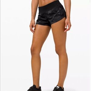 Lululemon Speed Up Low Rise Shorts 2.5” in Green Camo